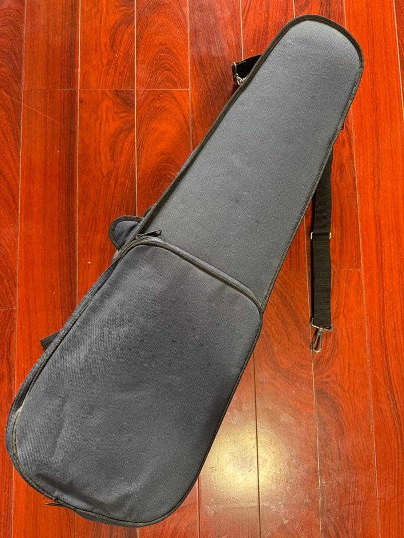 スズキ　バイオリン本体 木製 クロス付き　ケース