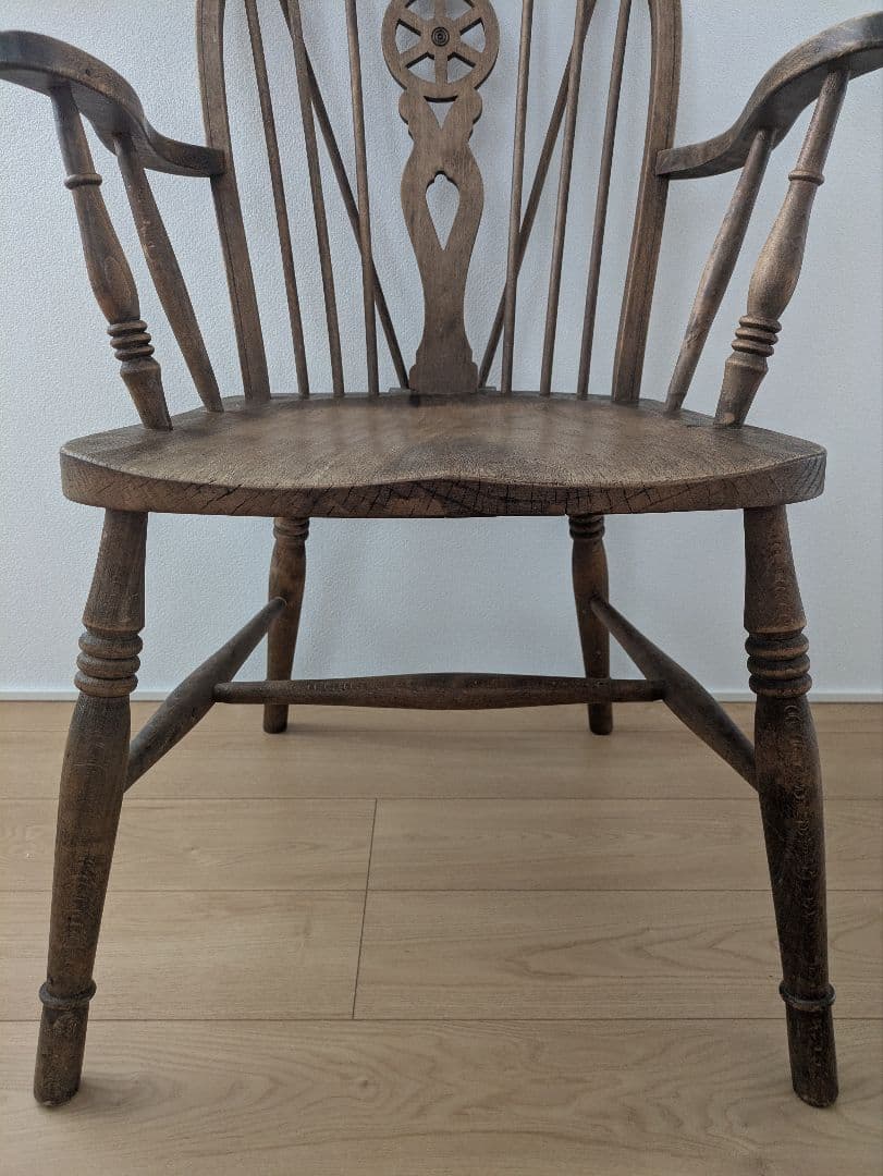 ウィンザーチェア アームチェア ホイールバック イギリスアンティーク 剥離仕上