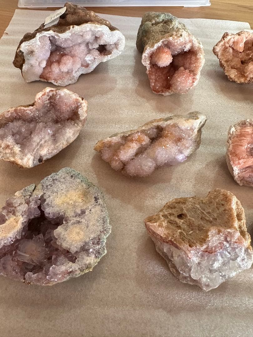 ピンクアメジスト、ジオード、フリーフォーム　コレクション