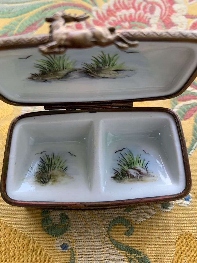 リモージュボックス　フランス製　もう絵画の芸術です！細かく描かれた風景が素敵！