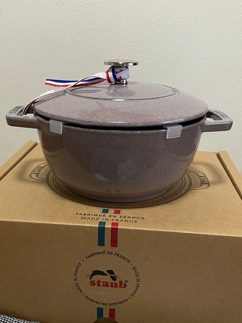 ストウブ鍋　ワナベM 18センチ　シフォンローズ