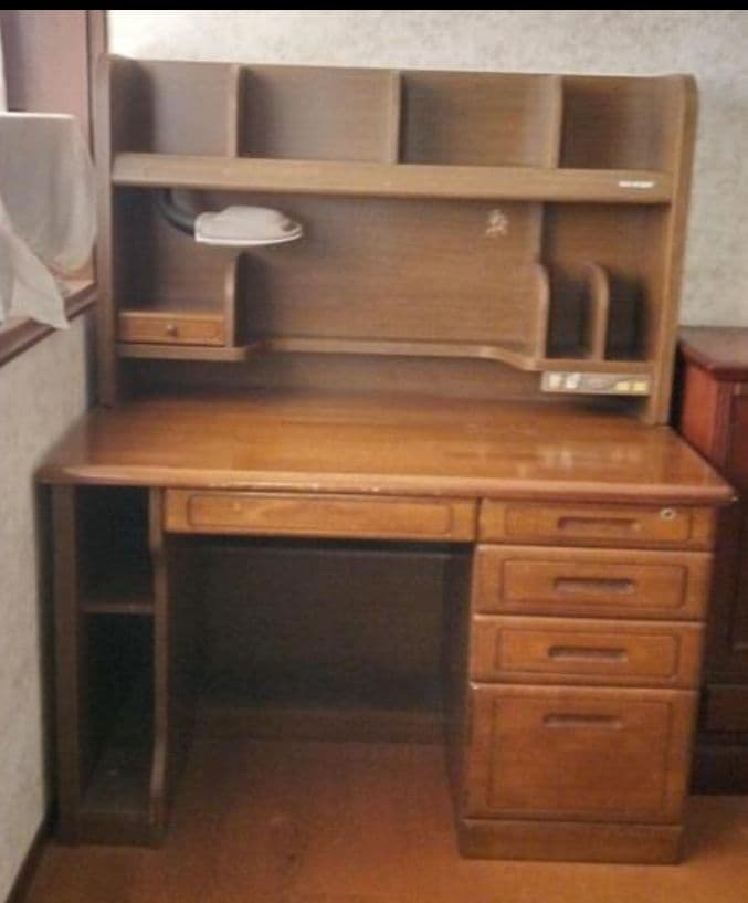 木製デスク 発送は２月初旬予定