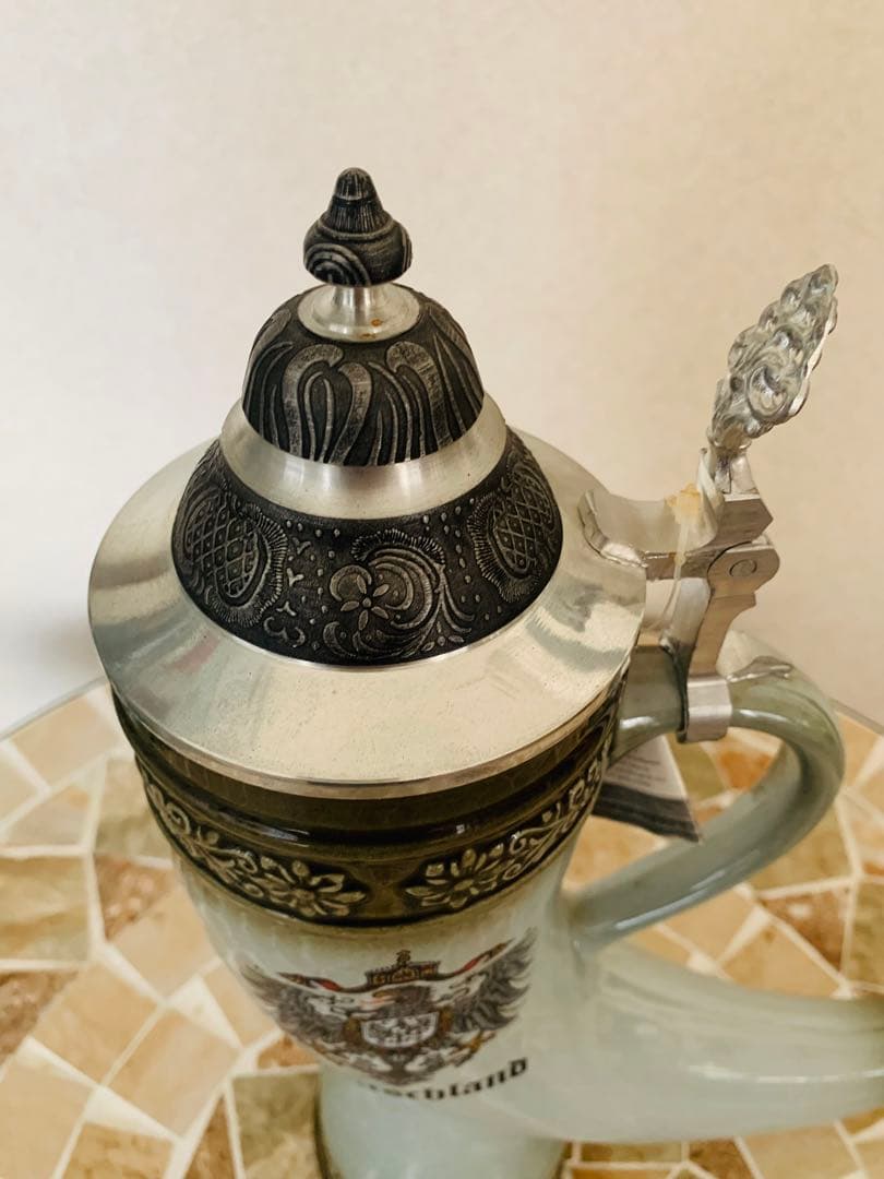 ドイツ製 陶器の角型ジョッキ