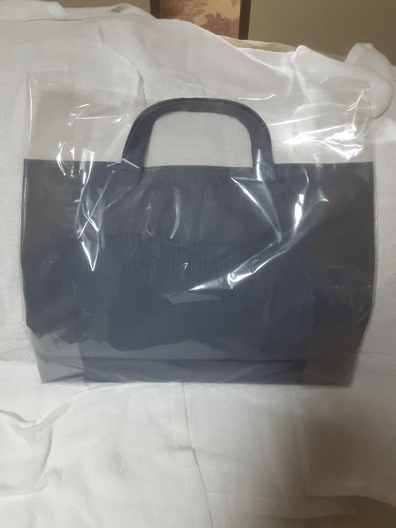 新品タグ付き　ファミリアデニム「船をみにいこう」