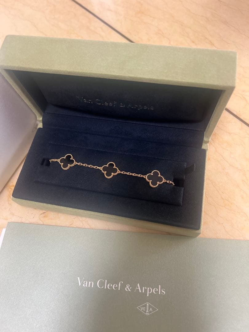 ヴァンクリーフアーペルブレスレット　オニキス2025ne w値下げ不可です