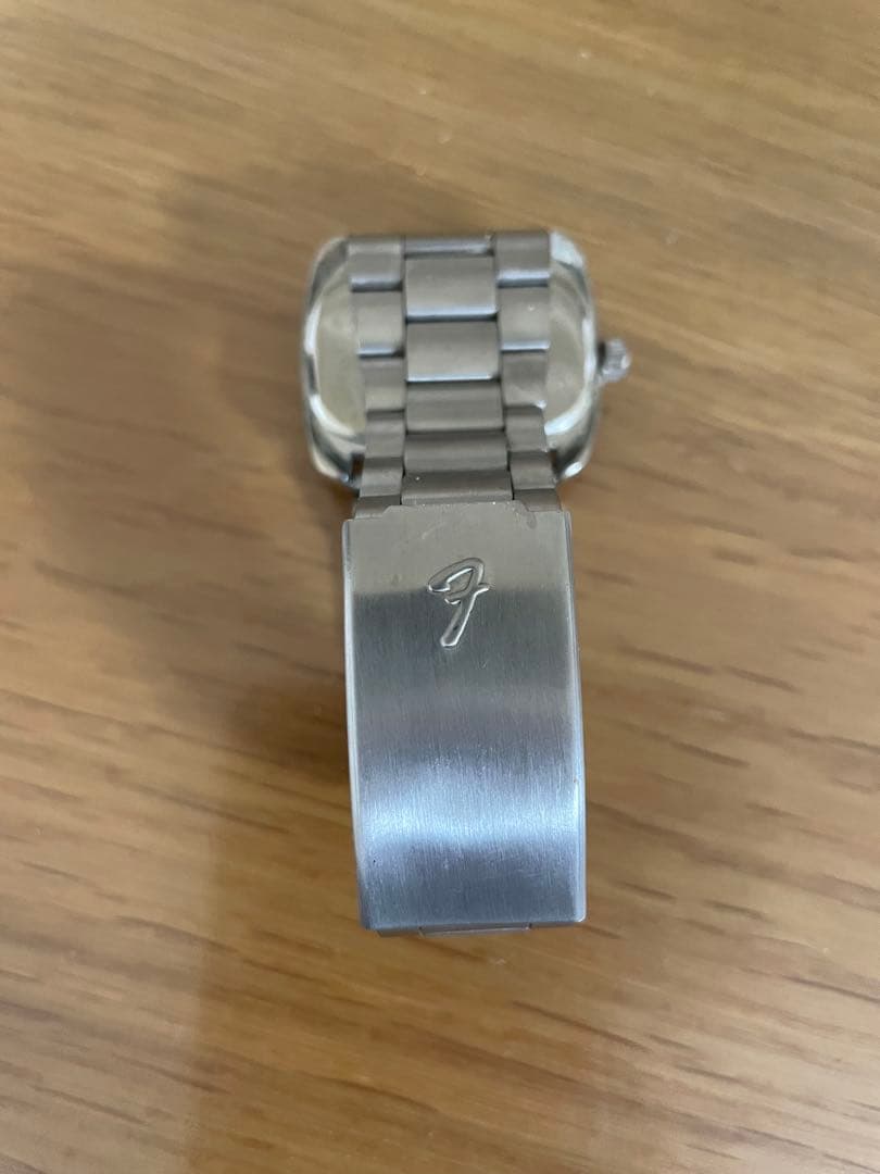 b*o様 Fender 腕時計 レア（商品説明をご覧ください）