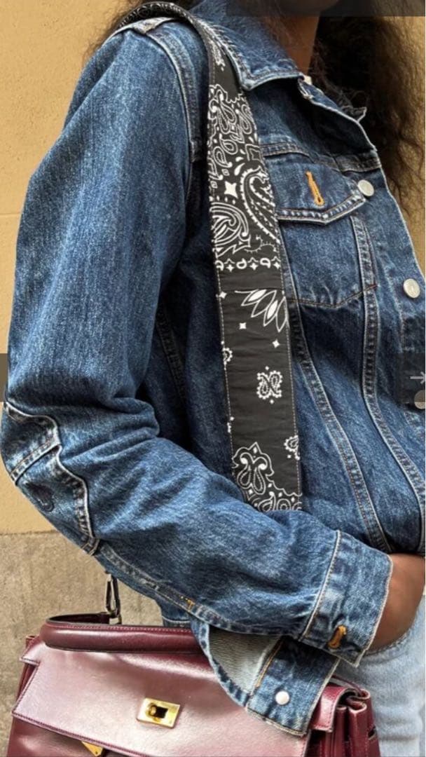 コール イット バイ ユア ネーム バンダナ柄ストラップ新品未使用