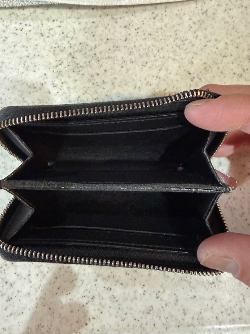 ルイヴィトン ケース ダミエ グラフィット