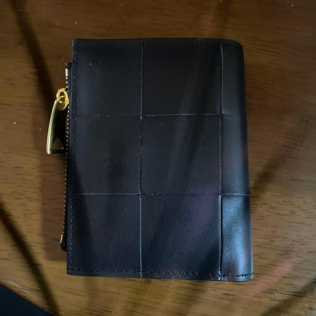 ボッテガヴェネタ　ブラックレザー二つ折り財布