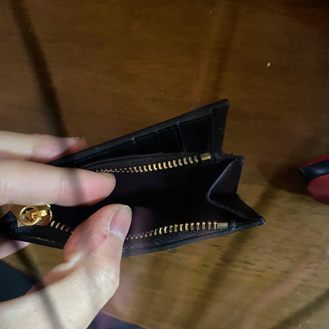 ボッテガヴェネタ　ブラックレザー二つ折り財布