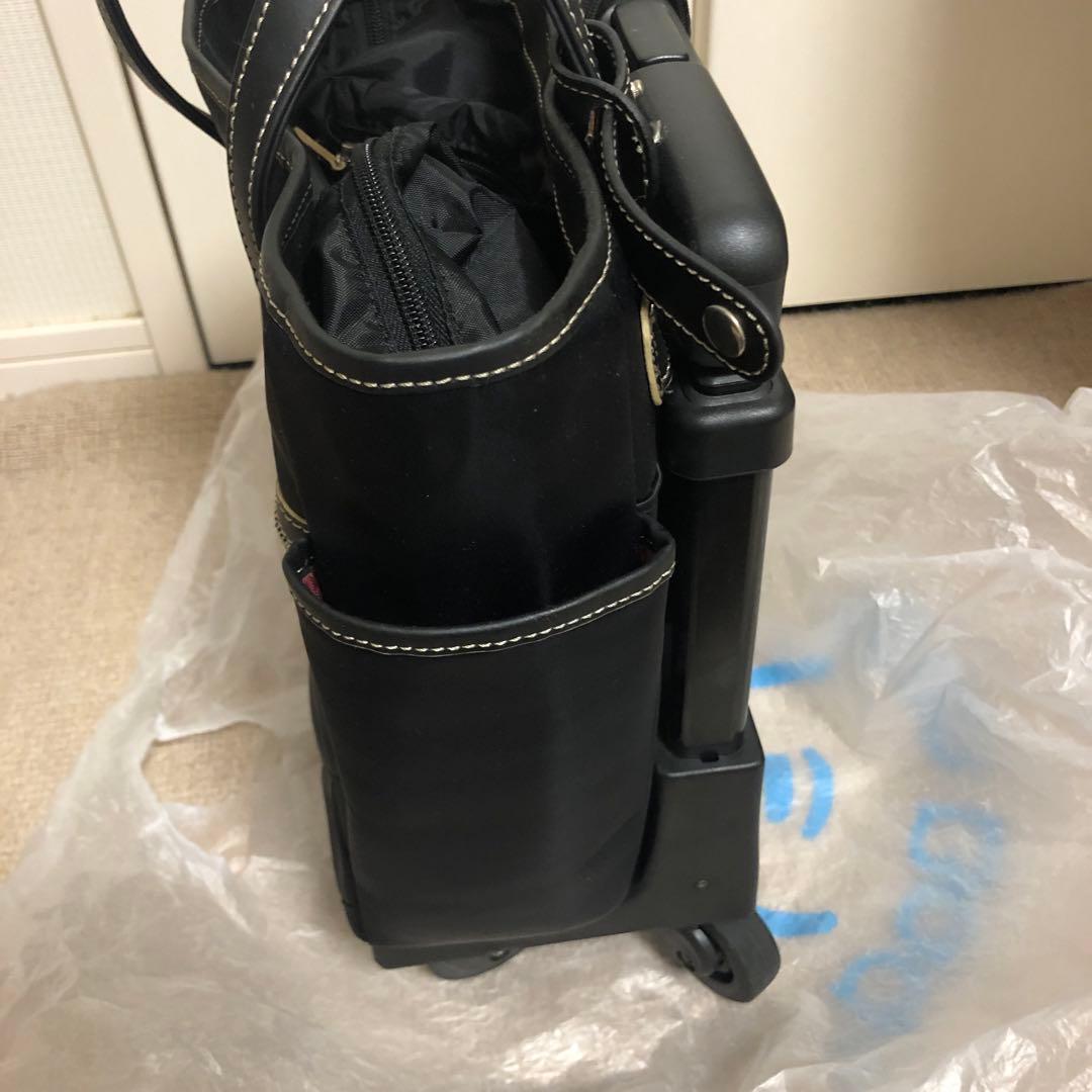 SWANY ブラック キルティング キャリーケース