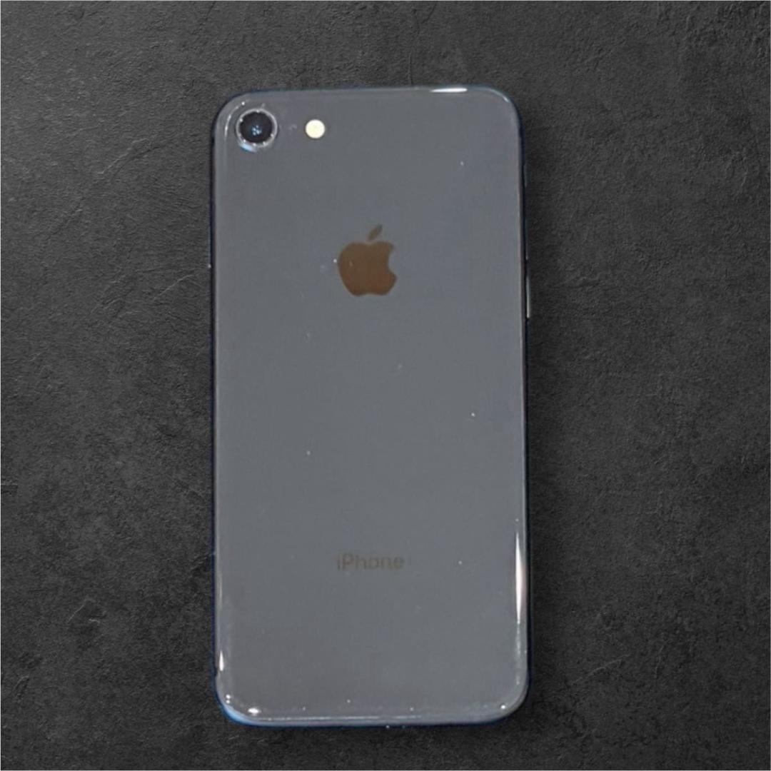 中古品 simロック解除済 iPhone8 64GB スペースグレイ