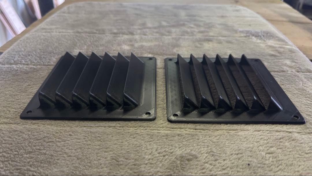 ハイエース 換気扇 ４型 〜 USBファン 付 パネル 小窓 ABS製 車中泊