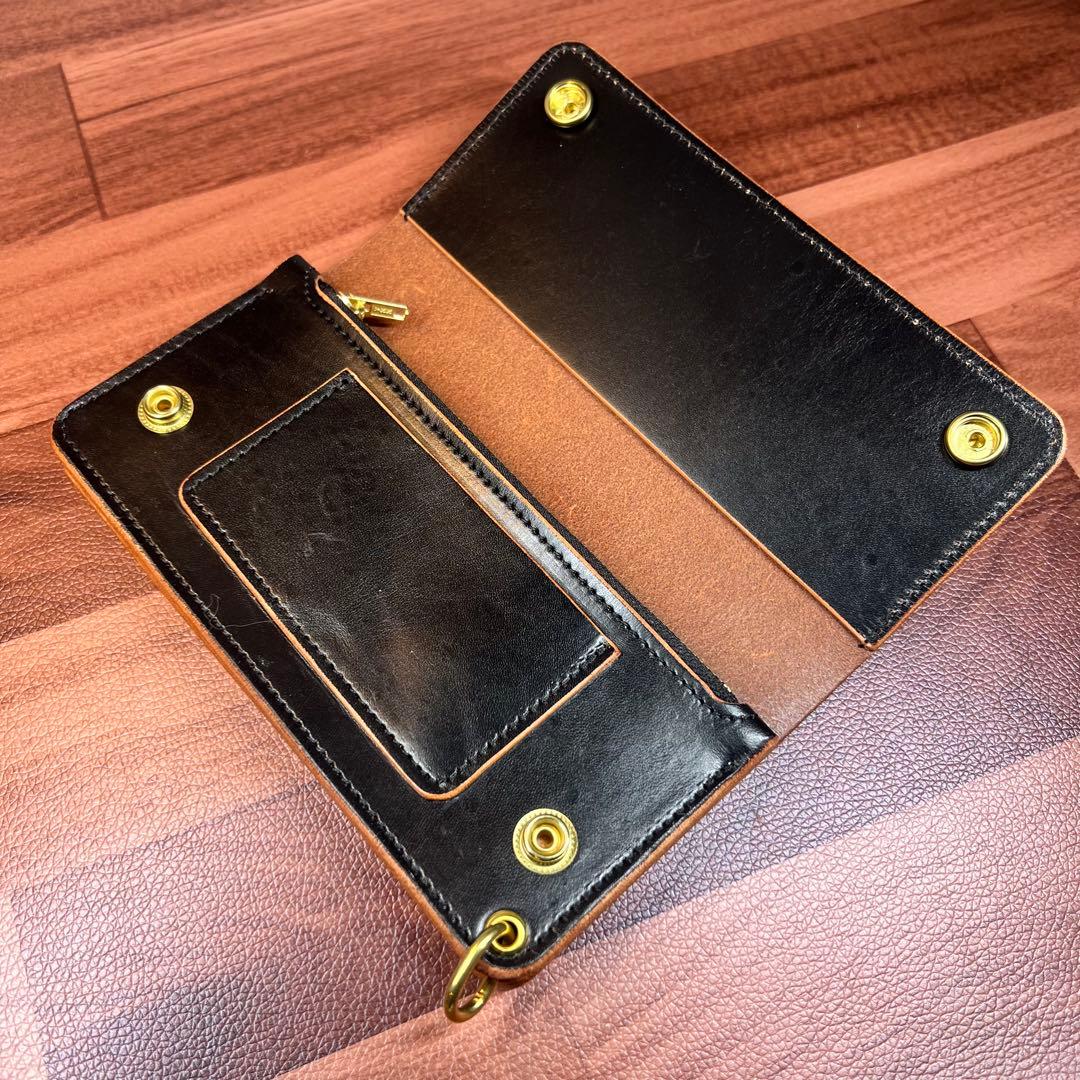 【トラッカーウォレット ロング 3層】 ブラック 茶芯 ゴールド
