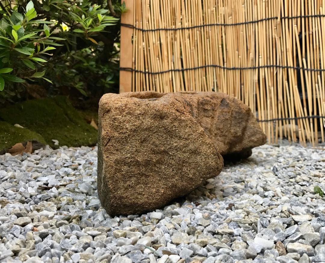 【天然自然石・石鉢・多肉植物鉢・コケ鉢・小品盆栽鉢・寄せ植え鉢・山野草鉢】庭石