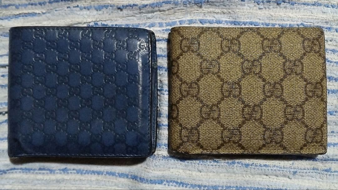グッチ ２つ折り財布２個セット マイクロ シマ ネイビーとGGパターン