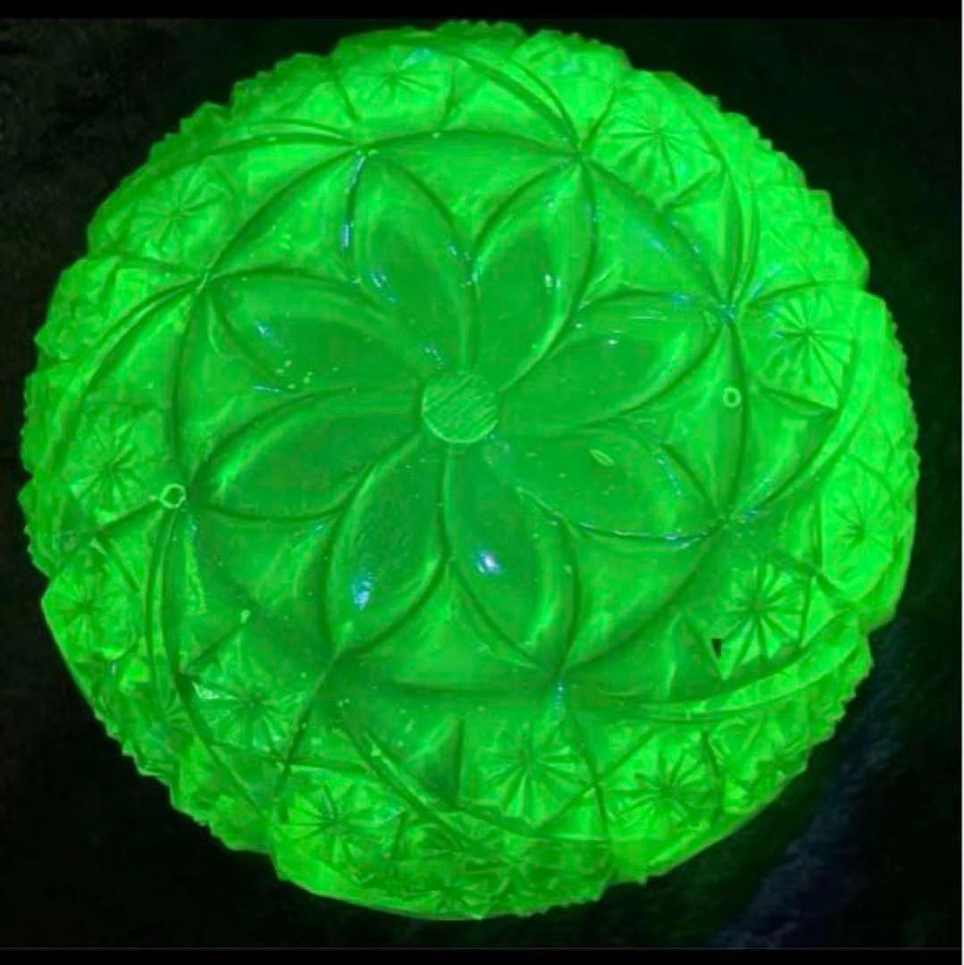 戦前　和骨董　アンティーク　ウランガラス　プレスガラス　大きなボウル