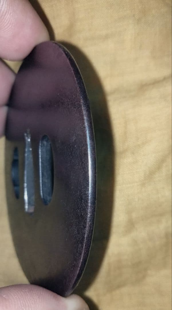 鉄鍔　鐔　(江府住宜秀　無文)　江戸時代　佐久間宜秀　箱付き