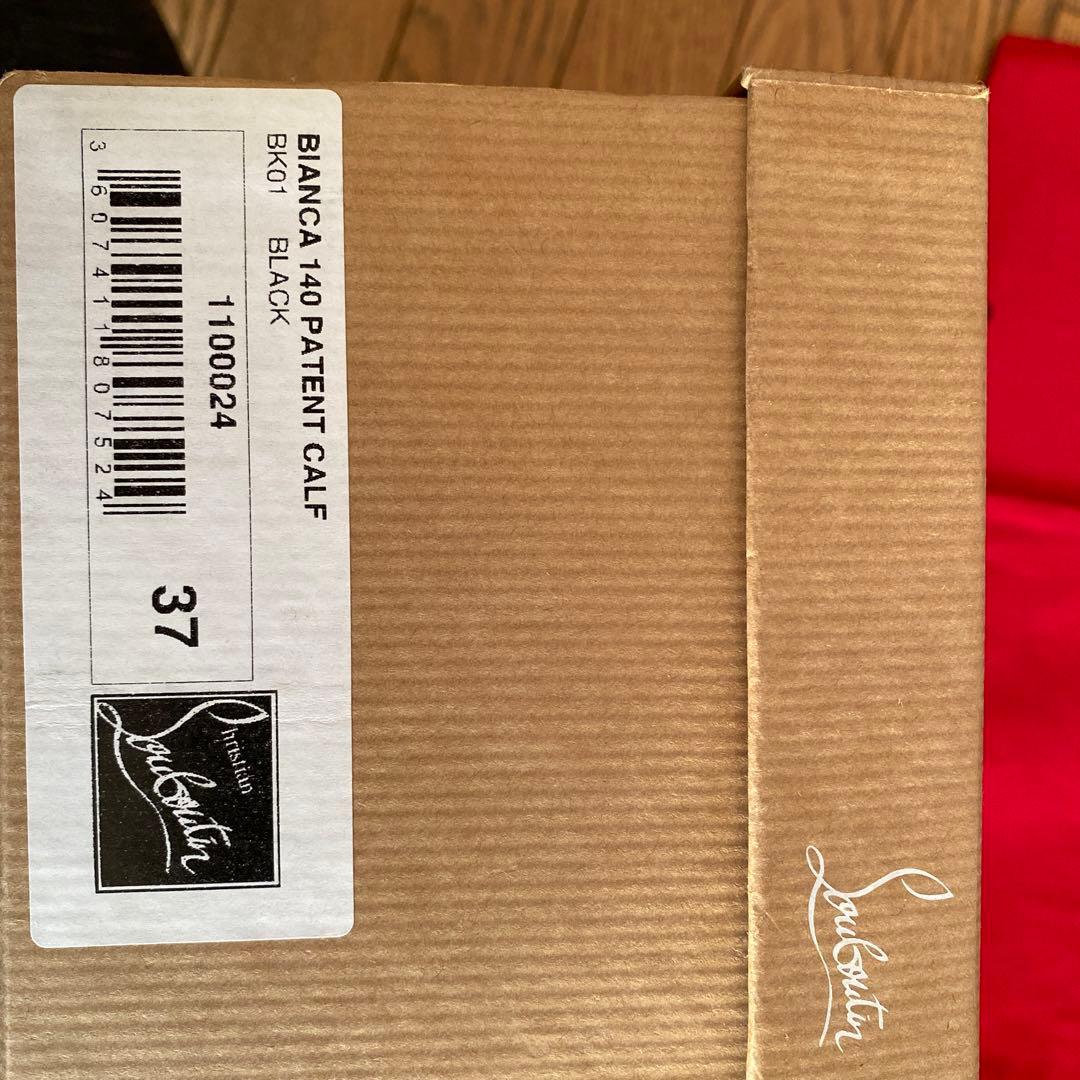 Christian Louboutin 黒　ハイヒール　37