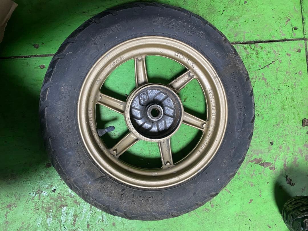 ライブディオzx af35 純正金前後ホイールタイヤ付き