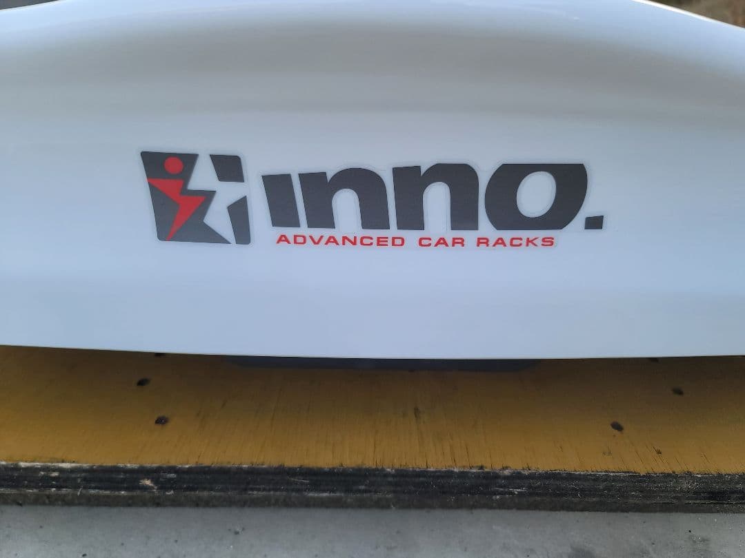 INNO WEDGE 660 BRS660WH ルーフボックス