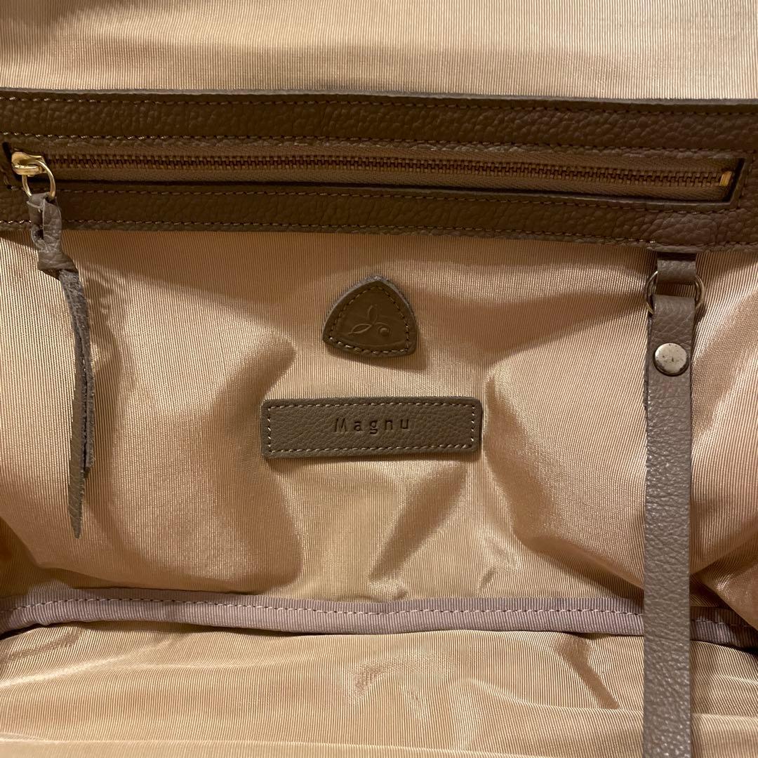 Magnu ボストンバック　Magnu美品 エルメスで使用されてる革