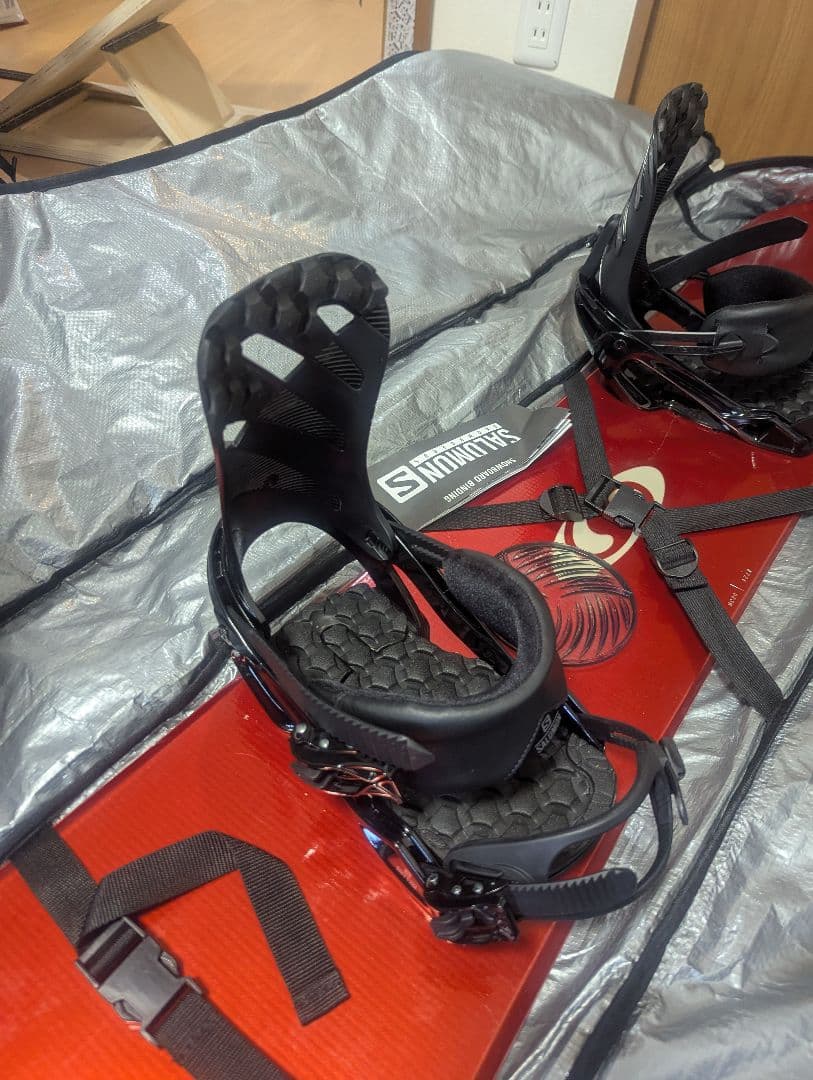 Salomonスノーボード157 ビンディング バッグ付き