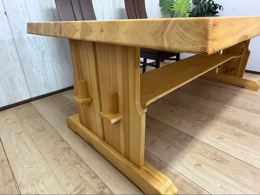 大特価！無垢材ダイニングテーブル 6〜8人一枚板集成材