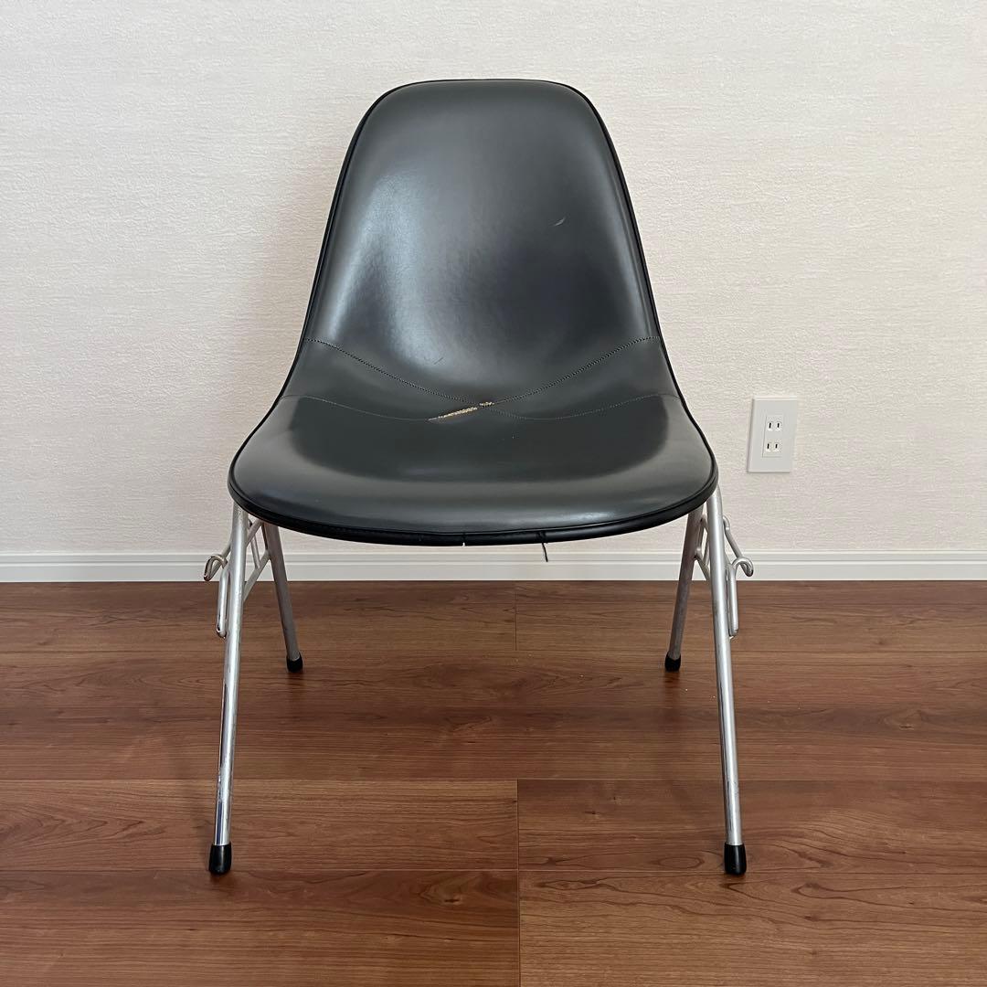 イームズ サイドシェルチェア スタッキングベース