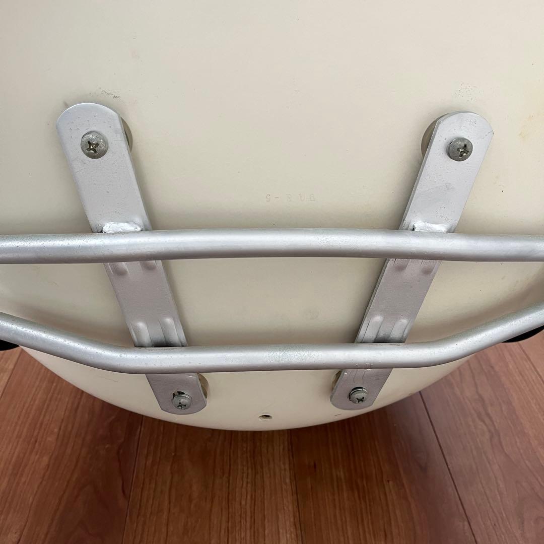 イームズ サイドシェルチェア スタッキングベース