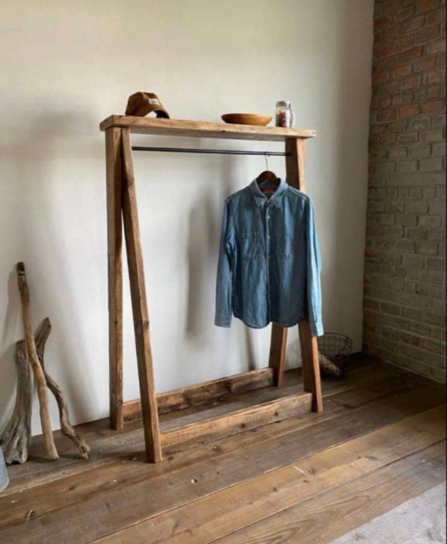 数量限定　特別価格　貴重　古材　ハンガーラック　無垢材　シンプル　ディスプレイ