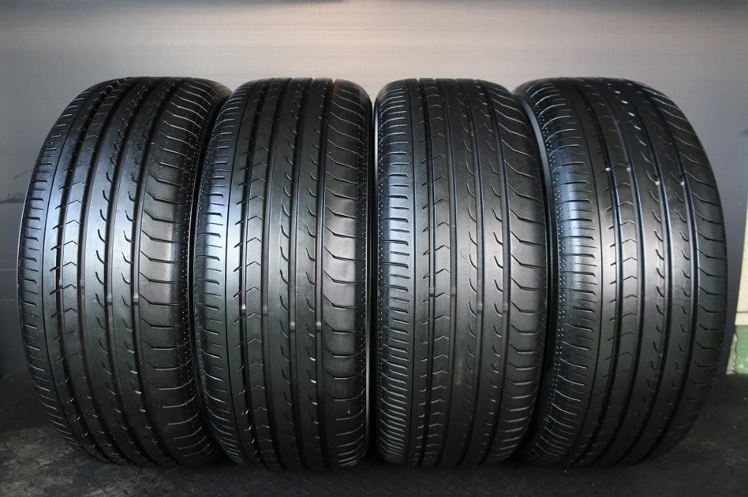 極上イボ付 22~23年製 215/55R17 ヨコハマ ブルーアース RV03