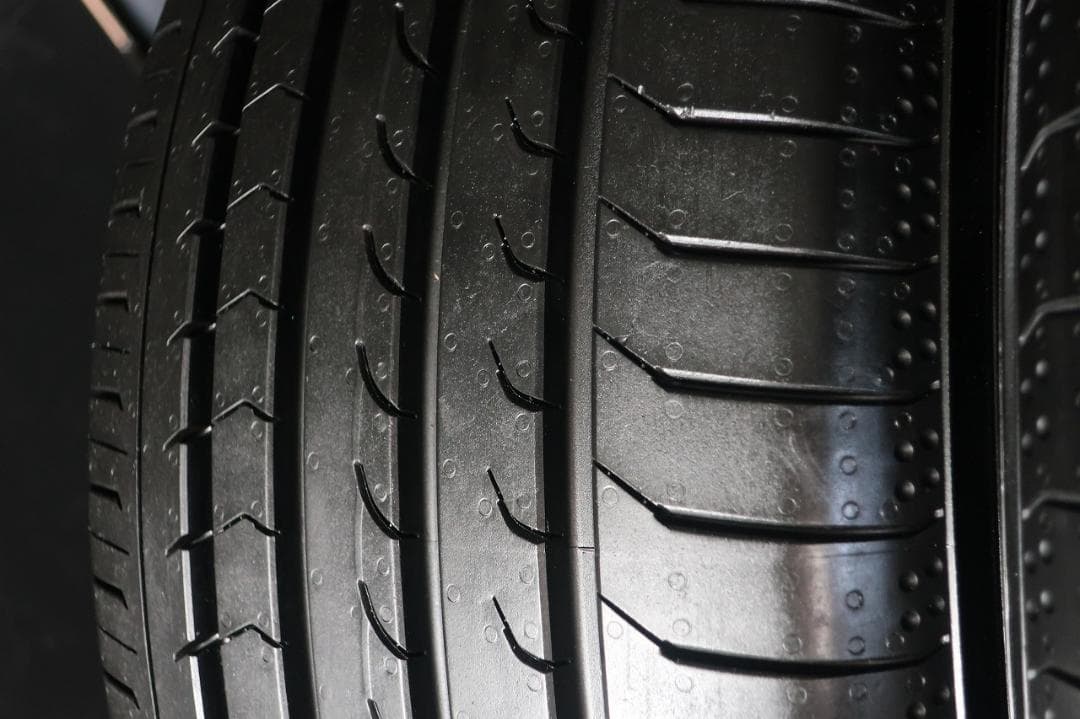 極上イボ付 22~23年製 215/55R17 ヨコハマ ブルーアース RV03