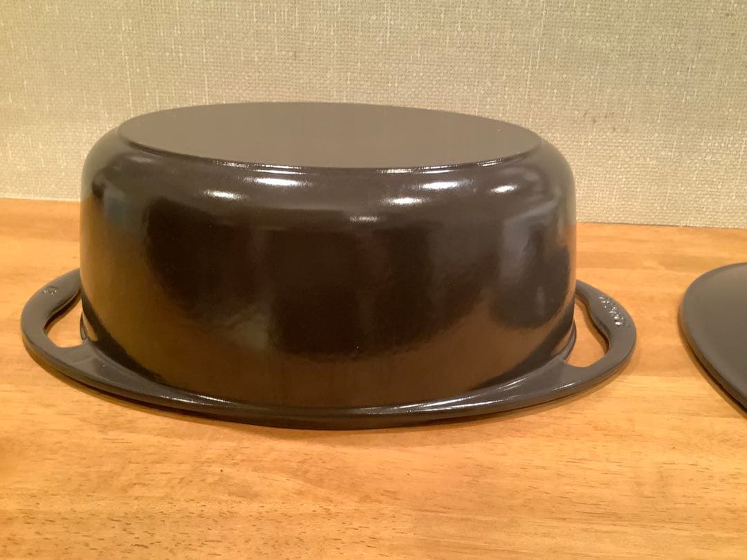 ルクルーゼ センセーションシリーズ 鋳鉄鍋 オーバルココット　27cm ショコラ