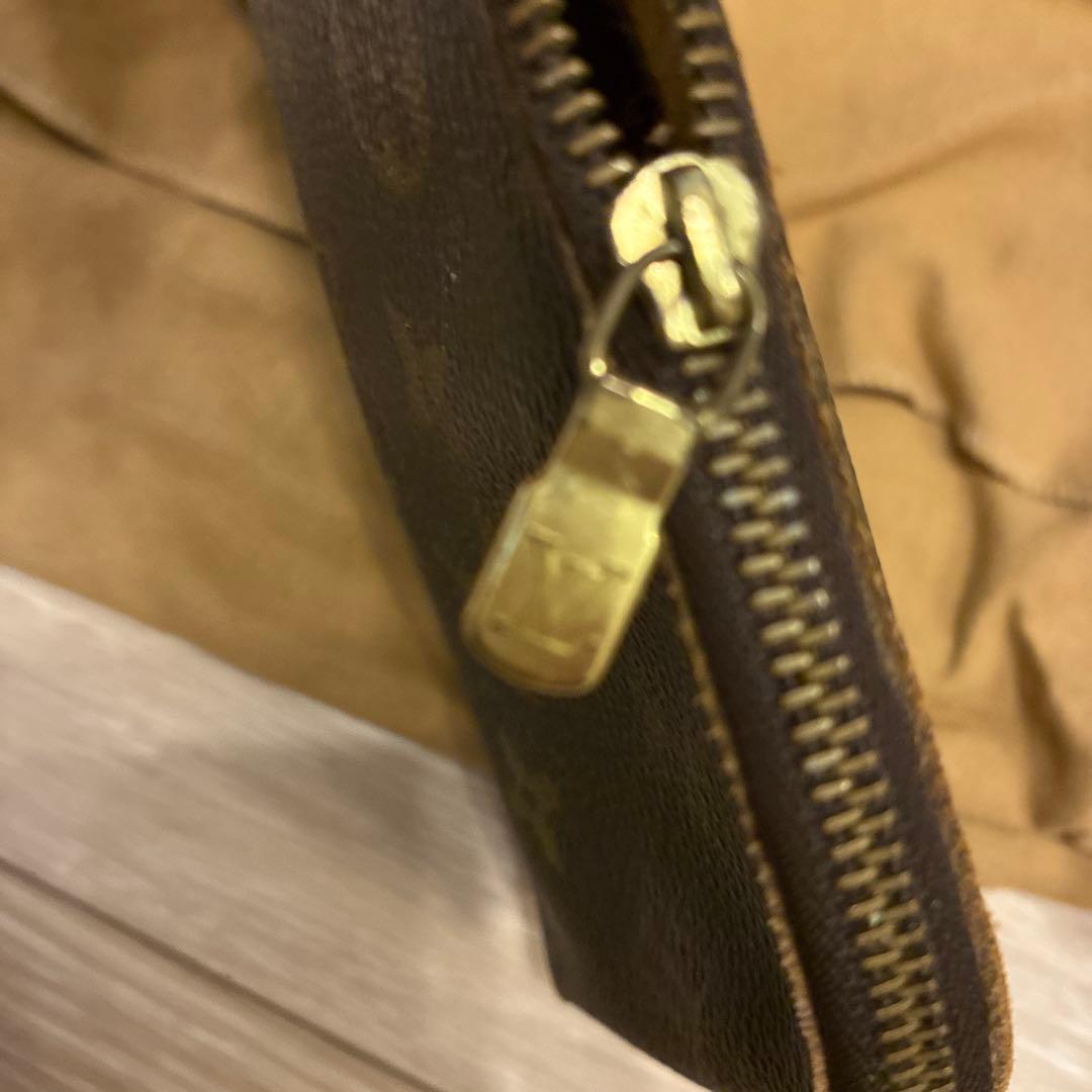 Louis Vuitton ポーチ