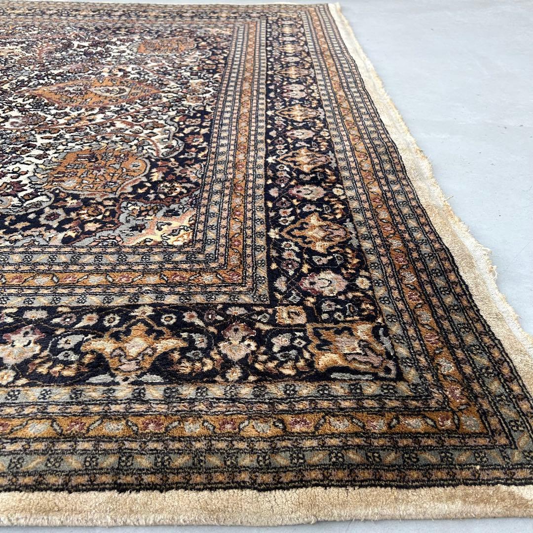 トルコ絨毯　手織り　ウール&シルク　ヴィンテージラグ　307x217㎝