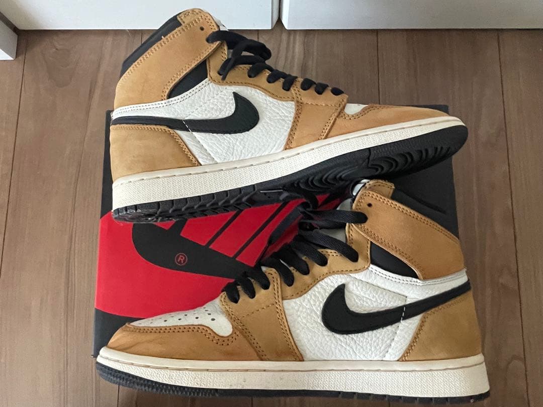 Nike Air Jordan 1 RETRO High ルーキーオブザイヤー