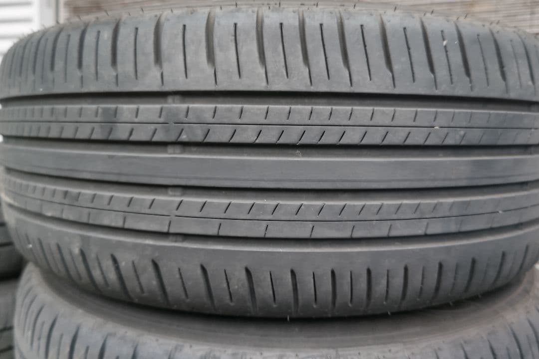 215/50R18　ダンロップ エナセーブEC300+　タイヤのみ4本セット