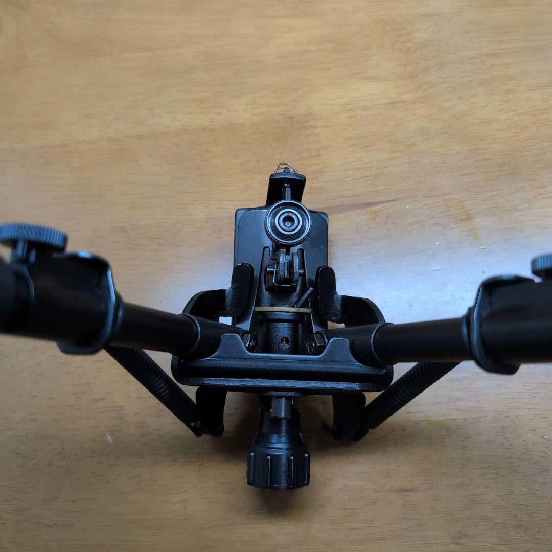 ハリスのスイングバイポッドとKACのバイポッドレールアダプターのセット