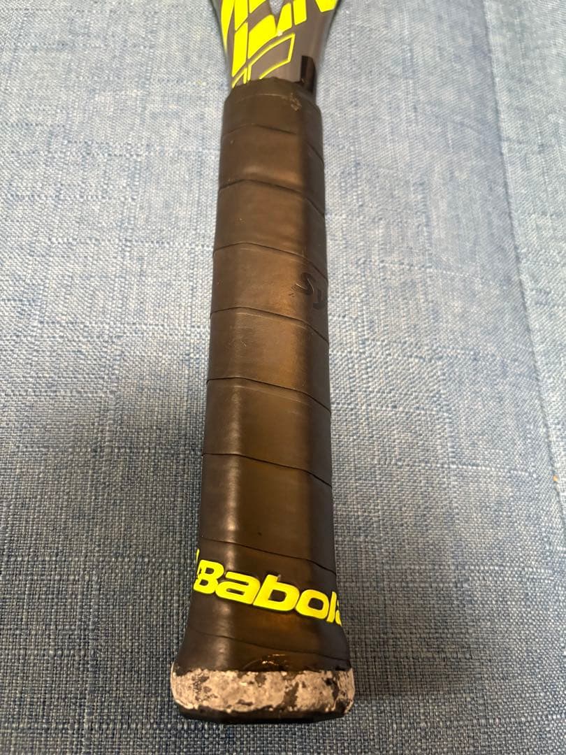 バボラ ピュアアエロ2022 テニスラケット