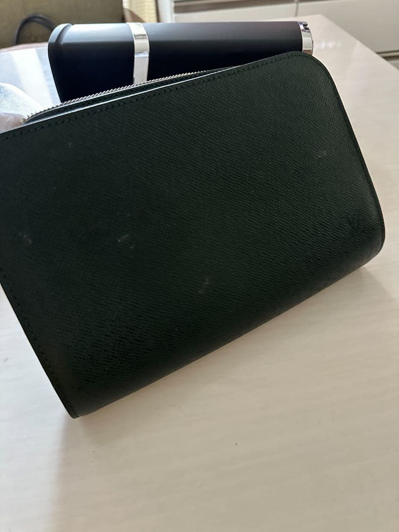 Louis Vuitton ダークグリーン レザー 長財布