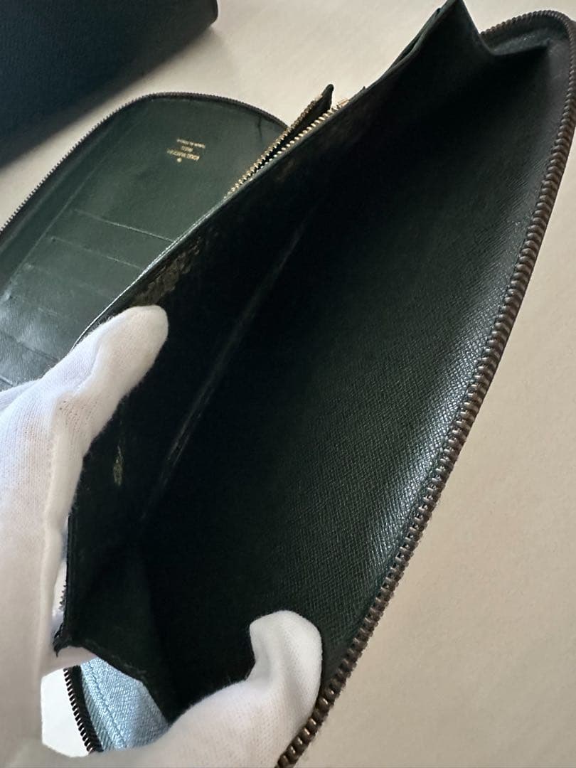 Louis Vuitton ダークグリーン レザー 長財布