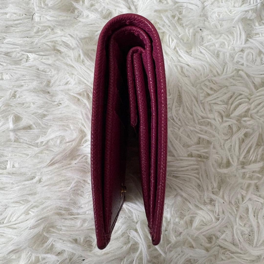 PRADA プラダ 二つ折り財布 希少ピンク色