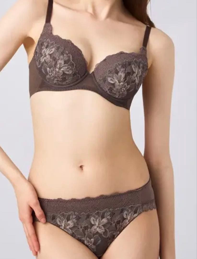 トリンプ　天使のブラ　魔法のハリ感　TR636 上下3セット　D70/M