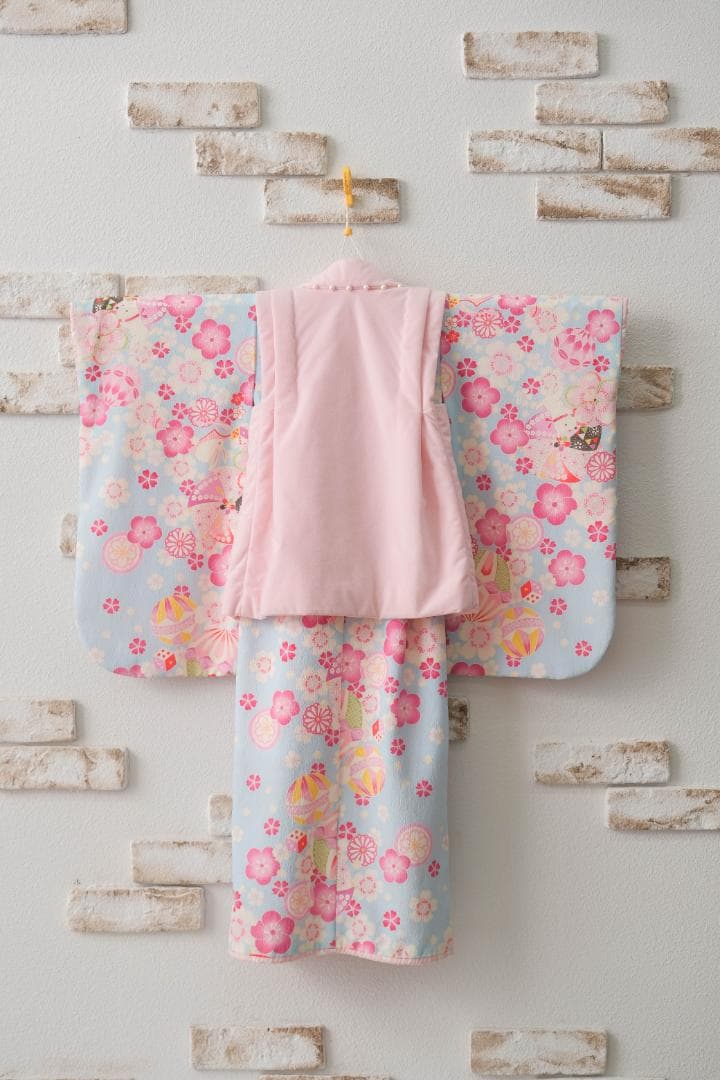 ３歳　七五三　花柄着物 ピンク水色
