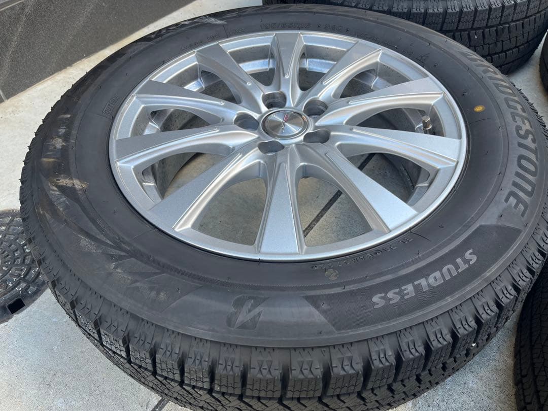 スタッドレス VRX2 195/65R16 ライズハイブリッド【2022年製】