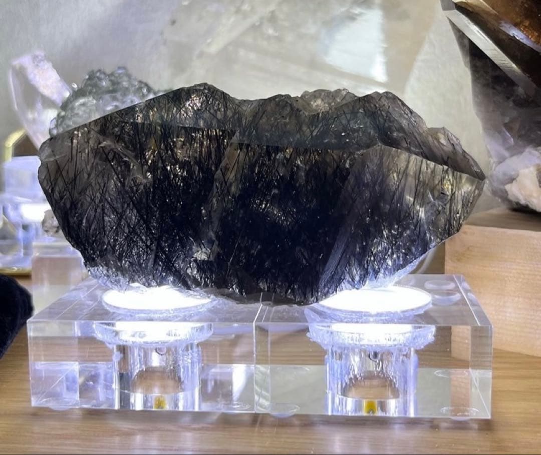 15万円⇒7万円切 美品 完璧 赤字 732g ブルーザギマウンテンクォーツ