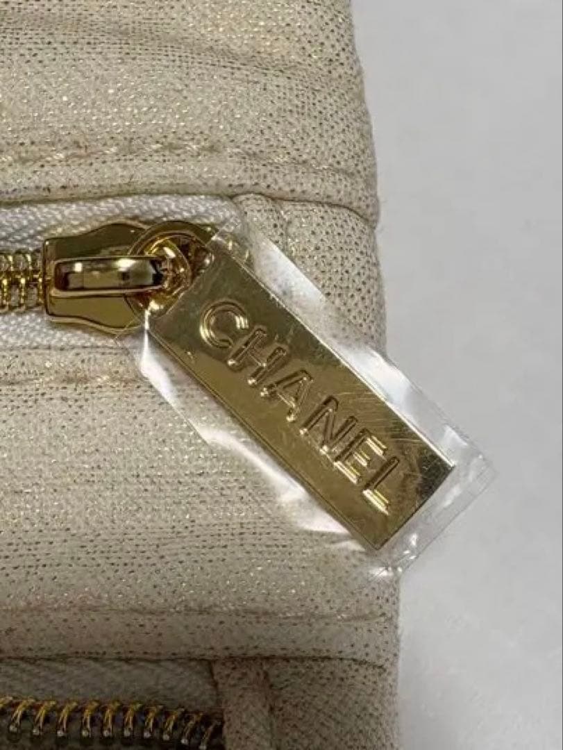 CHANEL ココ　マドモアゼル　シ-クレットルックコフレ