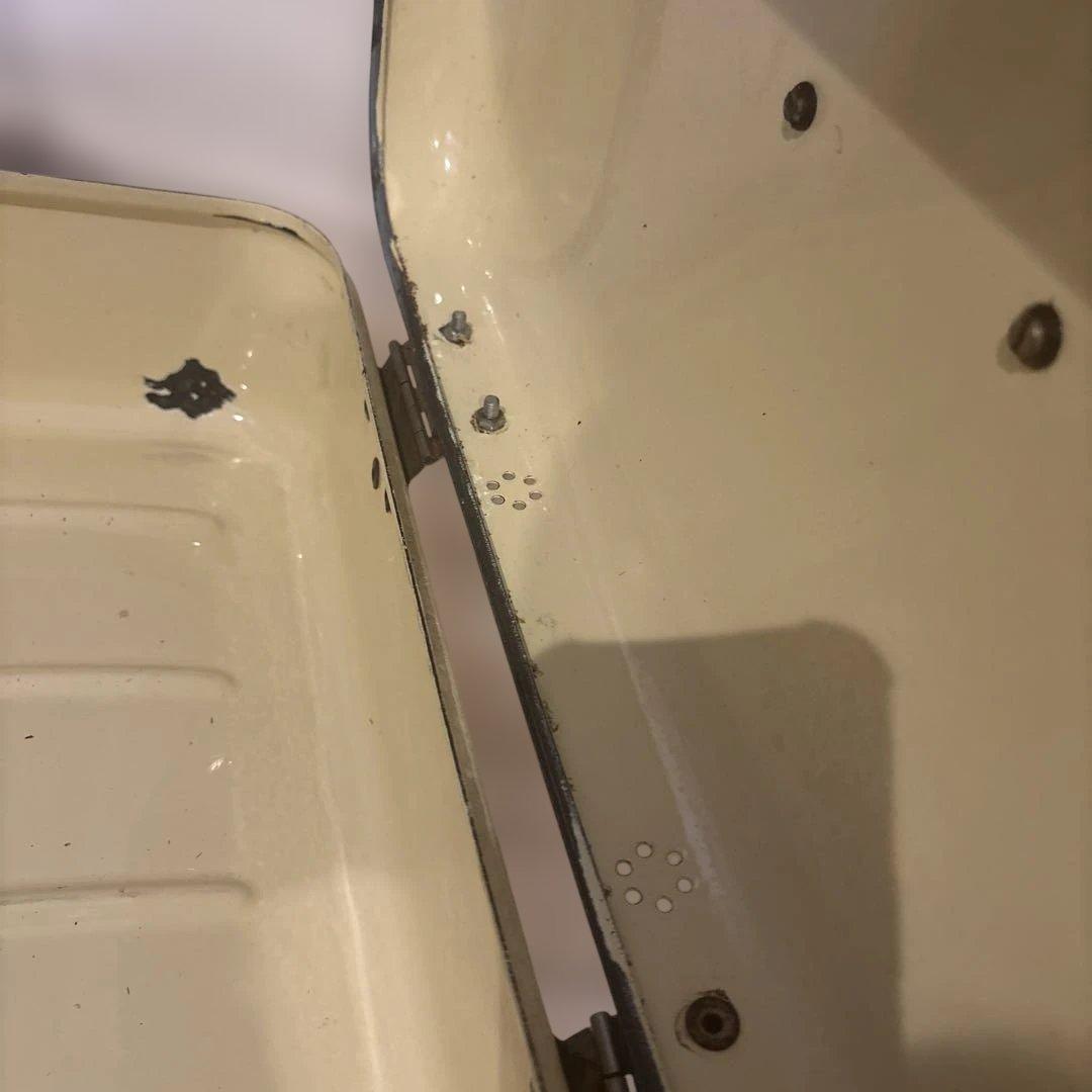 オランダビンテージ　琺瑯　缶　ホーロー　クリーム色　アンティーク