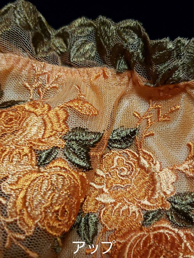 sakorin様❤️新品■Wacoal サルート ，薔薇模様，上下セット 70C